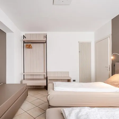 Aparthotel Degli Aranci *