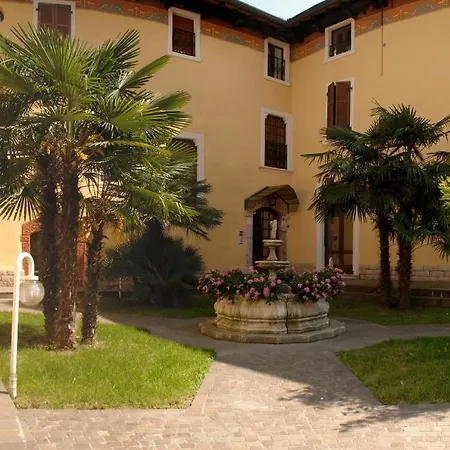 Degli Aranci Aparthotel